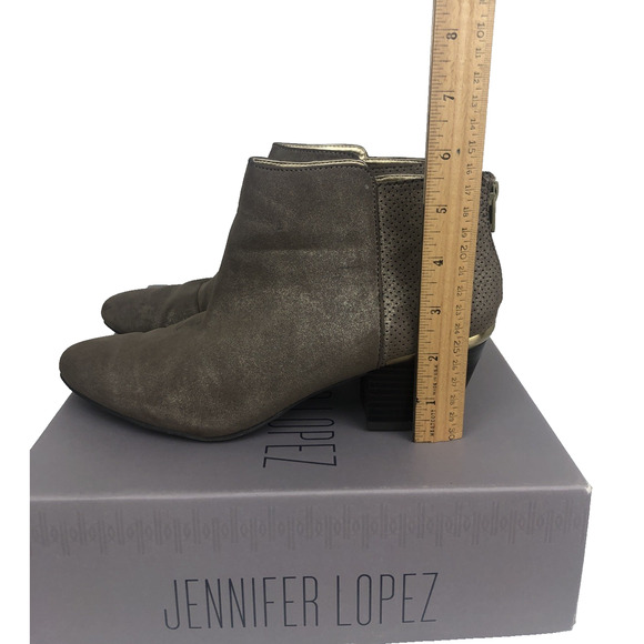 Jennifer Lopez Women's Ankle Boots Heels Size 7.5 Reba Gold Back Zip - Picture 7 of 9